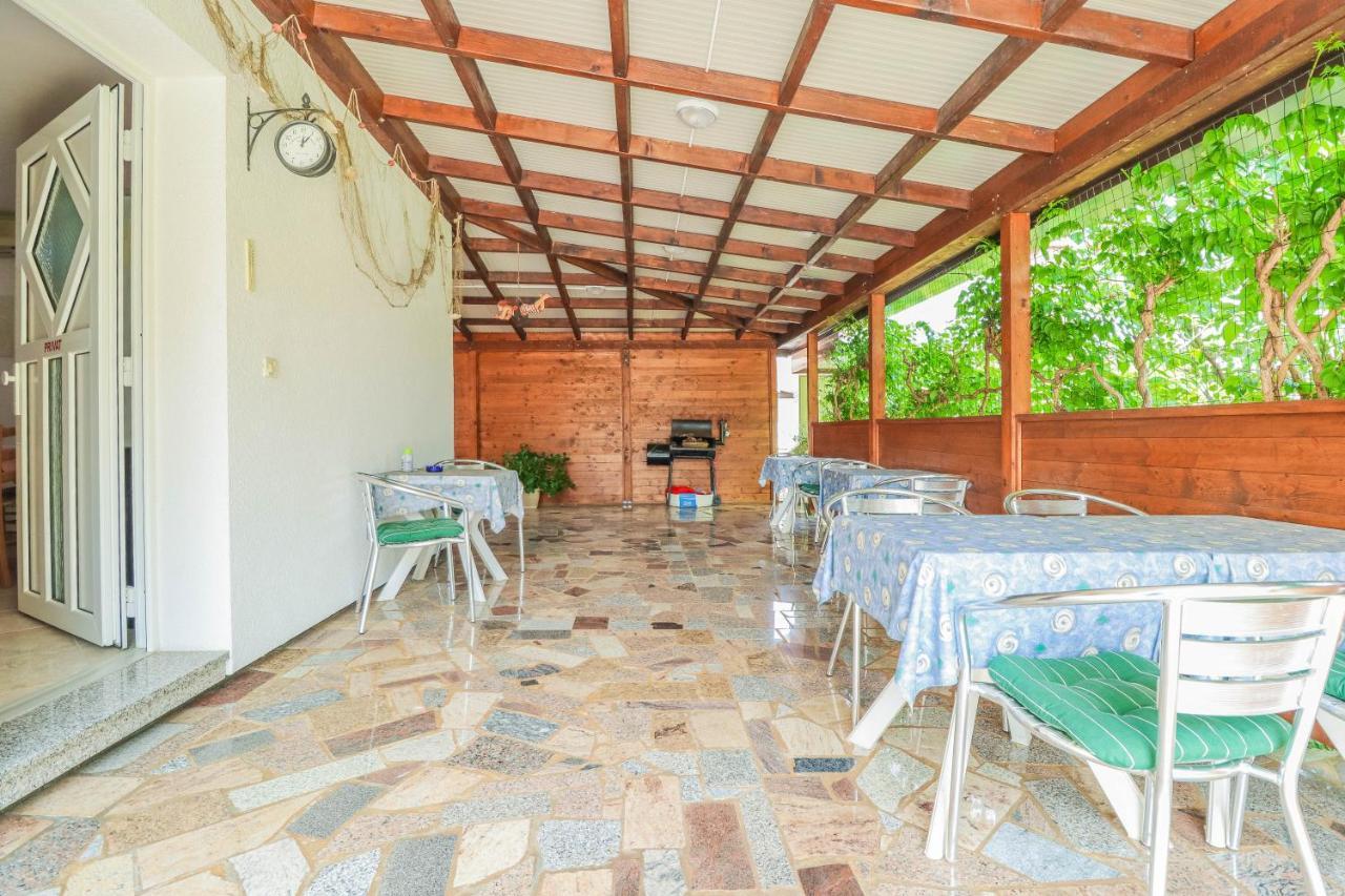 Pension Nina Умаг Экстерьер фото