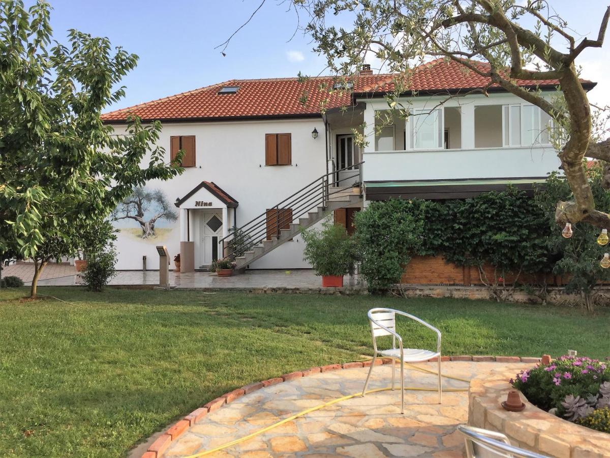 Pension Nina Умаг Экстерьер фото